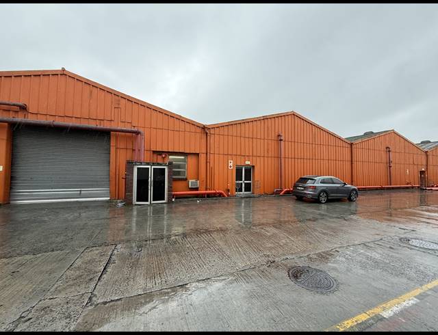 2,800M² WAREHOUSE TO LET IN BELLVILLE SOUTH